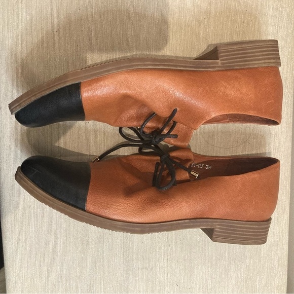 DJANGO & JULIETTE Sz 39 Kotty Leather Two Toned Colour Block Laces Pointy Flats - Picture 8 of 14